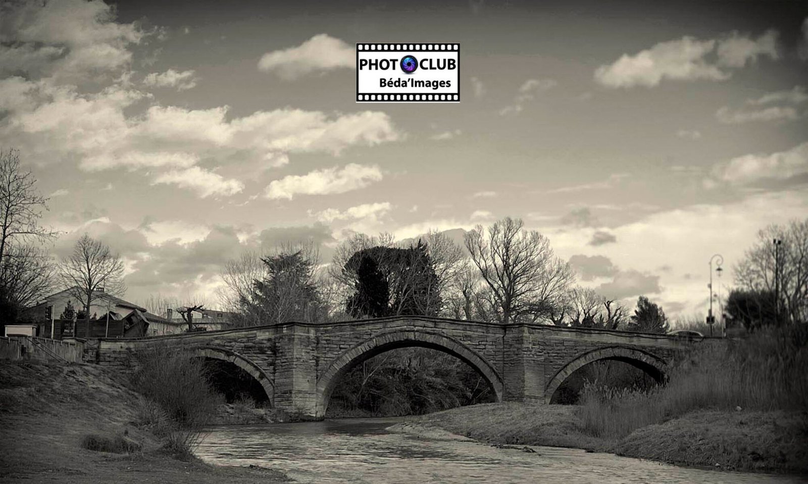 Vieux pont Roman à B&darrides